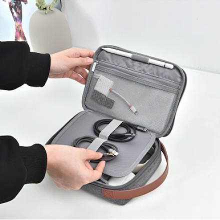Túi Đựng Phụ Kiện Minimalist Tech Pouch WiWU - Đen